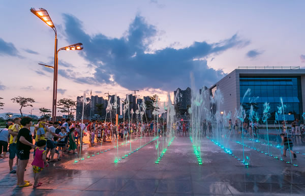 碧湖廣場旱地趣味音樂噴泉