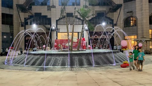 廣西崇左愛琴海東盟國際中庭室內(nèi)